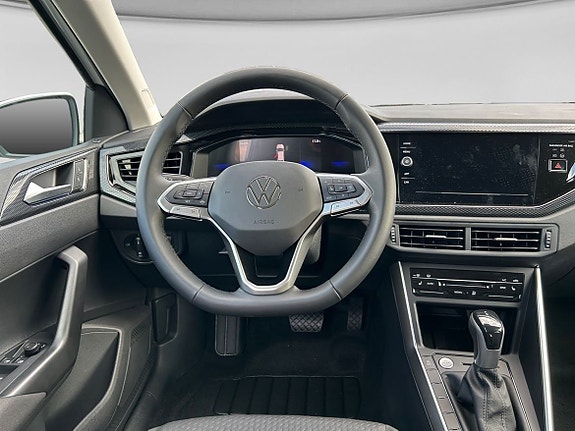 Volkswagen Polo 12 of 15