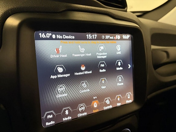 Jeep Renegade 16 of 18