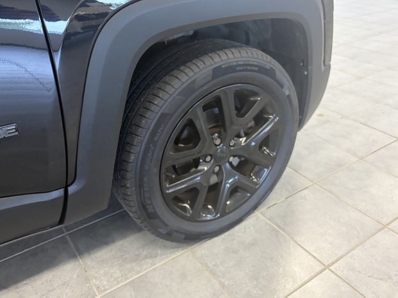 Jeep Renegade 3 of 18