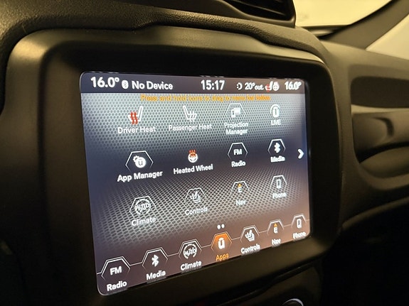 Jeep Renegade 16 of 18