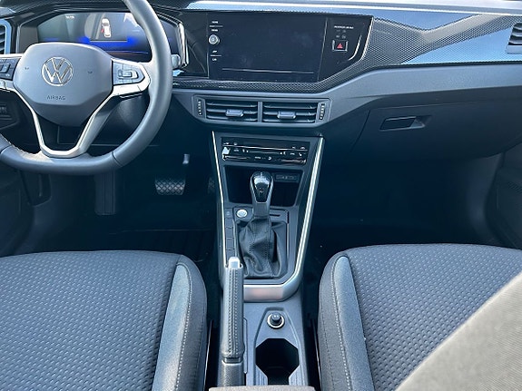 Volkswagen Polo 11 of 15
