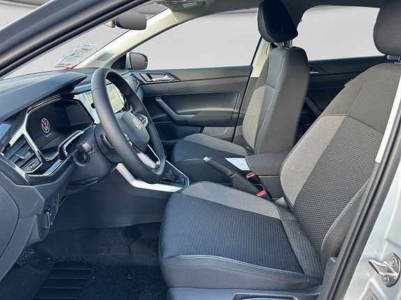 Volkswagen Polo 9 of 15