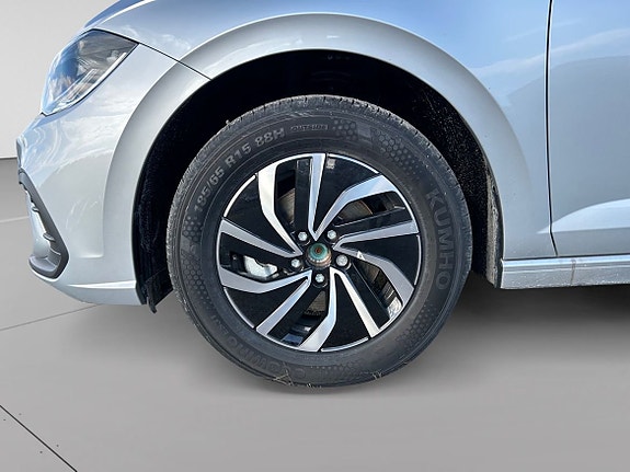 Volkswagen Polo 14 of 15