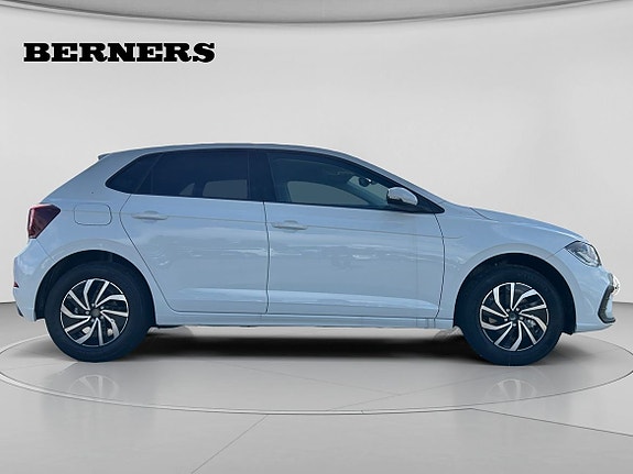 Volkswagen Polo 6 of 15