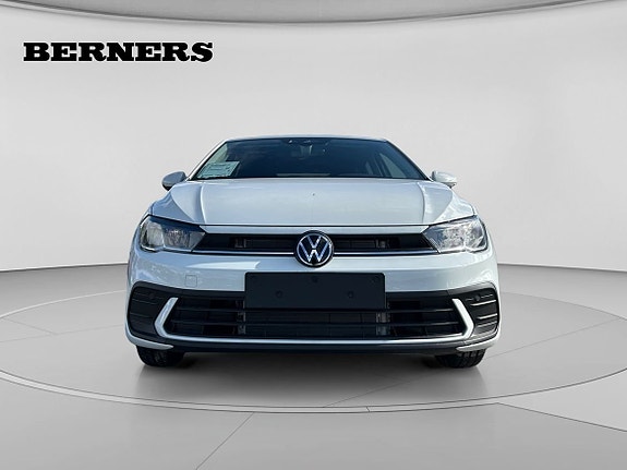 Volkswagen Polo 8 of 15