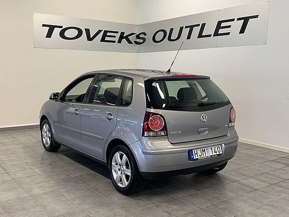 Volkswagen Polo 2 of 14