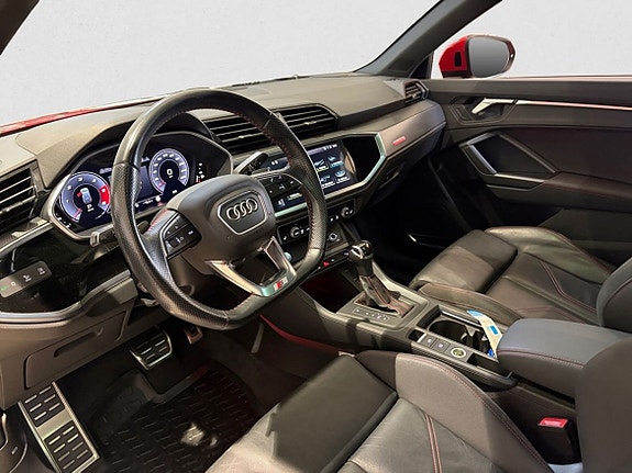 Audi Q3 7 of 17