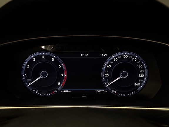 Volkswagen Tiguan 19 of 26