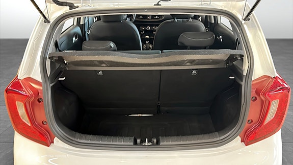 Kia Picanto 10 of 17