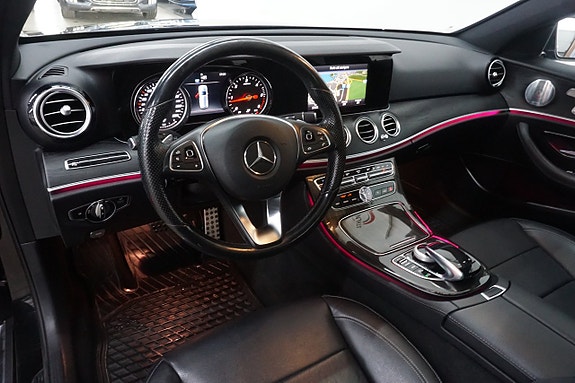 Mercedes-Benz E220 d 12 of 30