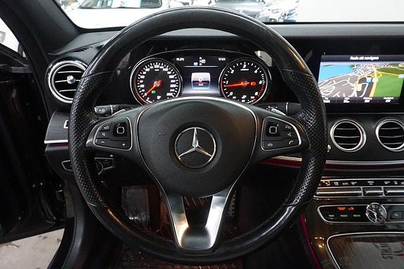 Mercedes-Benz E220 d 13 of 30