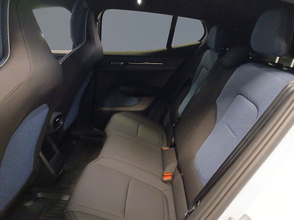 Volvo EX30 9 of 12