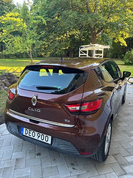 Renault Clio 2 of 10
