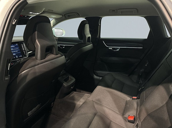 Volvo V90 Cross Country 13 of 20