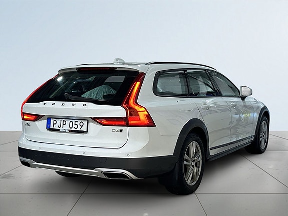 Volvo V90 Cross Country 6 of 20