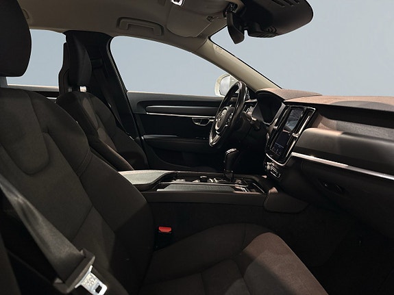 Volvo V90 Cross Country 10 of 20