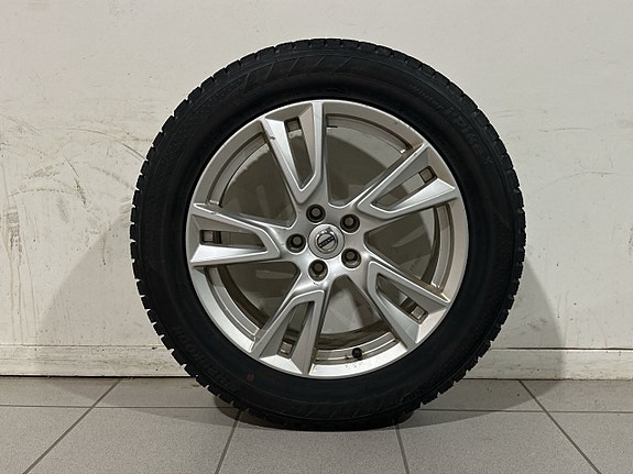Volvo V90 Cross Country 17 of 20