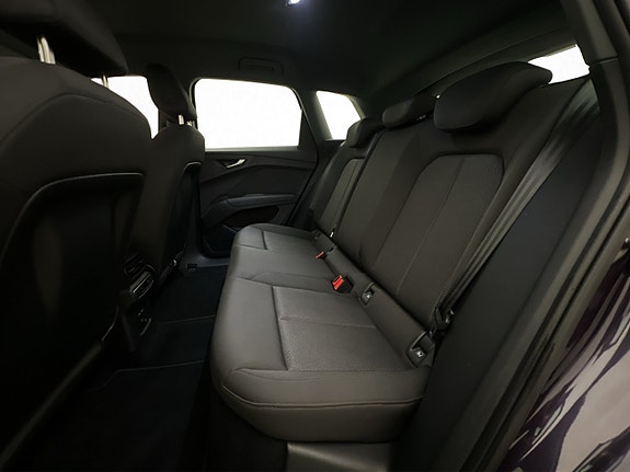 Audi Q4 e-tron 25 of 30