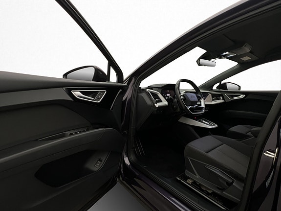 Audi Q4 e-tron 10 of 30