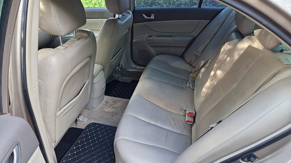 Hyundai Sonata 8 of 12