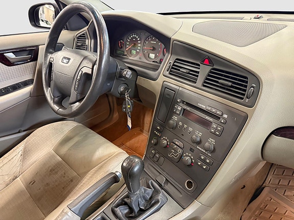 Volvo V70 14 of 14