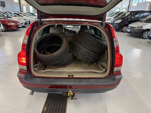 Volvo V70 6 of 14