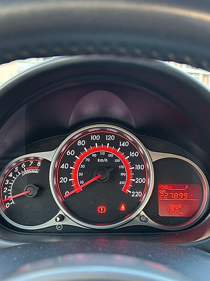 Mazda 2 8 of 8