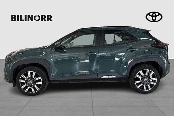 Toyota Yaris Cross 4 of 12