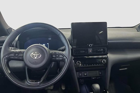 Toyota Yaris Cross 10 of 12