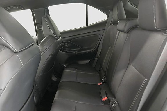 Toyota Yaris Cross 9 of 12