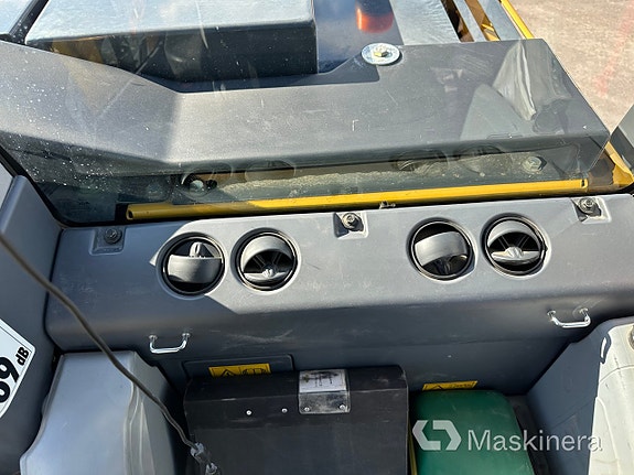 Hjulgrävare Komatsu PW148 27 of 27