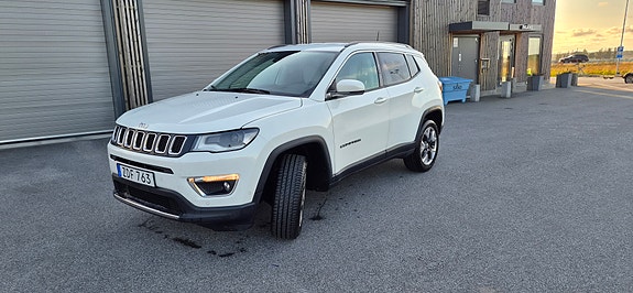 Jeep Compass 3 of 7