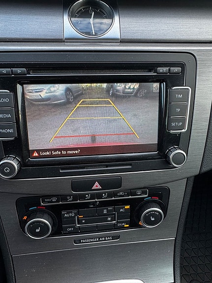 Volkswagen Passat 12 of 12