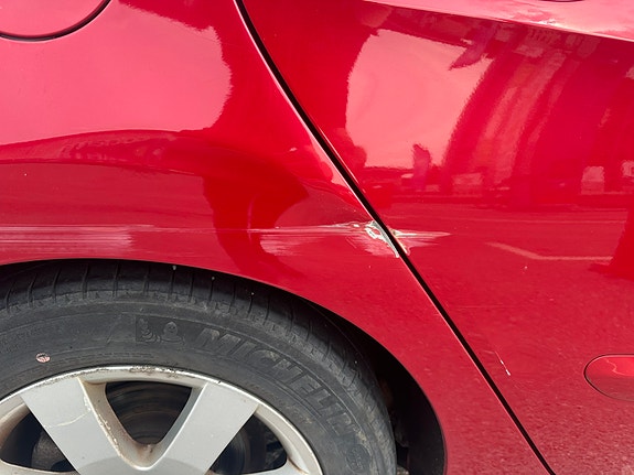 Peugeot 308 3 of 8