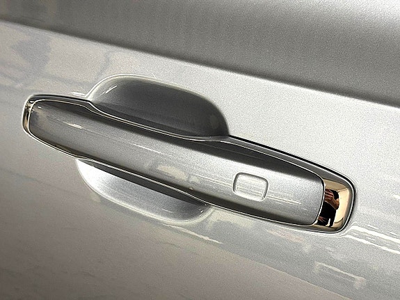 Volvo S90 10 of 29