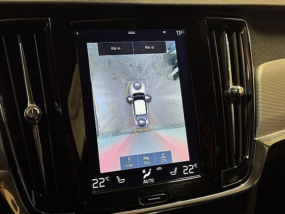 Volvo S90 24 of 29
