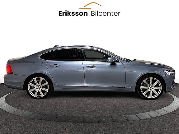 Volvo S90 8 of 29