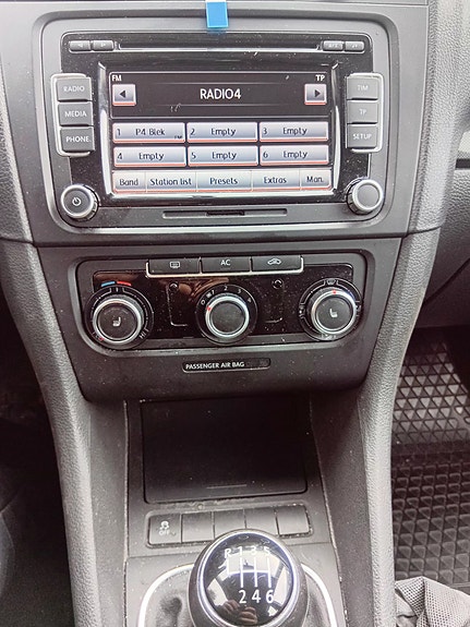 Volkswagen Golf VI 8 of 12