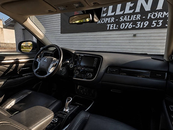 Mitsubishi Outlander 17 of 17