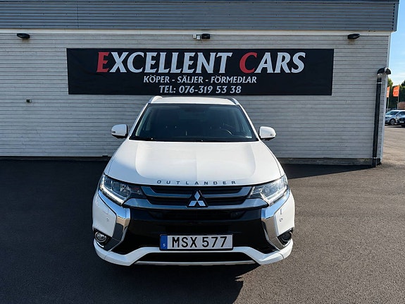 Mitsubishi Outlander 2 of 17