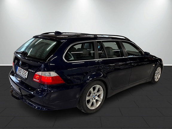 BMW 523i 5 of 21