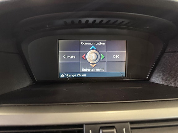 BMW 523i 17 of 21