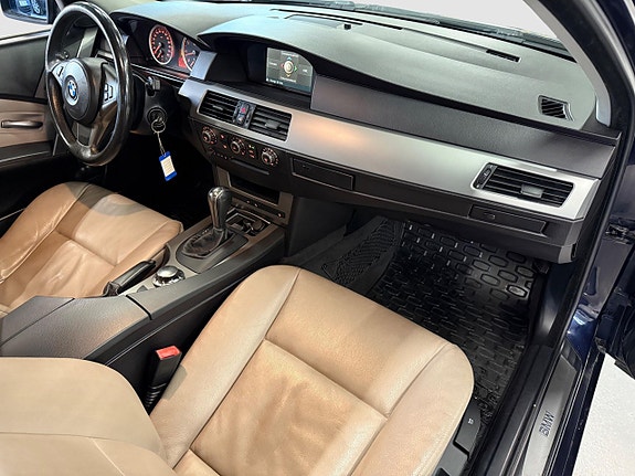 BMW 523i 20 of 21