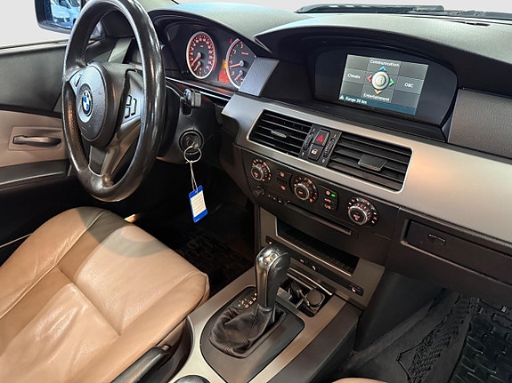 BMW 523i 21 of 21