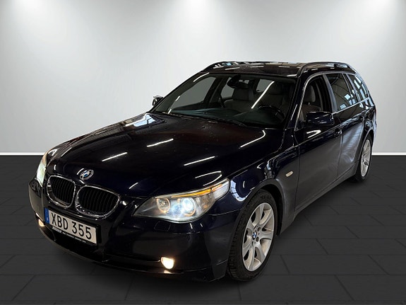 BMW 523i 2 of 21