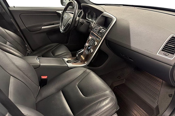 Volvo XC60 7 of 27