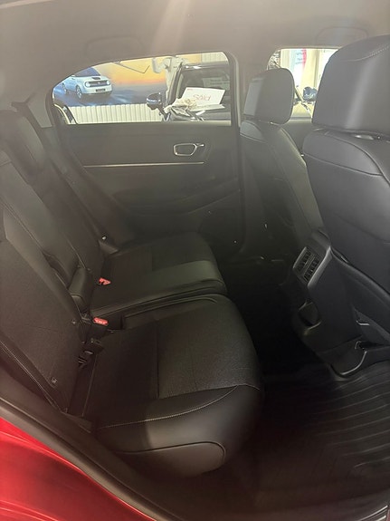 Honda HR-V 8 of 15
