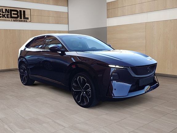 Mazda CX-6e 6 of 17