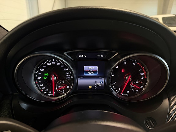 Mercedes-Benz A200 17 of 19