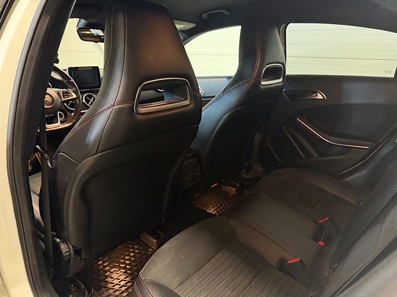 Mercedes-Benz A200 16 of 19
